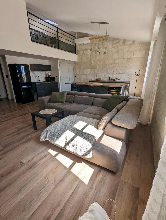 Loft Spacieux Au Coeur Des Remparts D'Aigues-Mortes Exterior photo